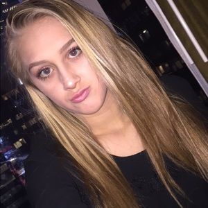 Meet your Posher, Emma